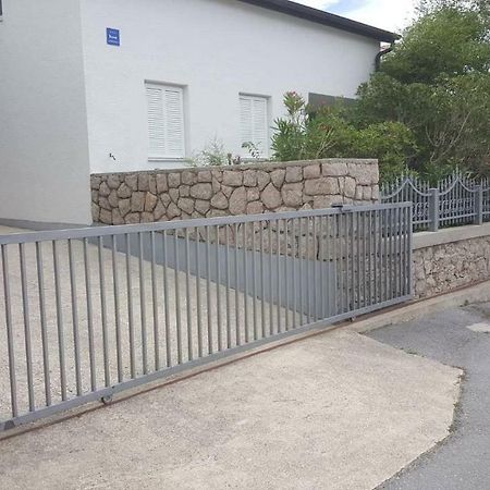 Apartman Zahira Karlobag Exteriér fotografie