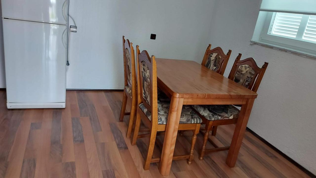 Apartman Zahira Karlobag Exteriér fotografie
