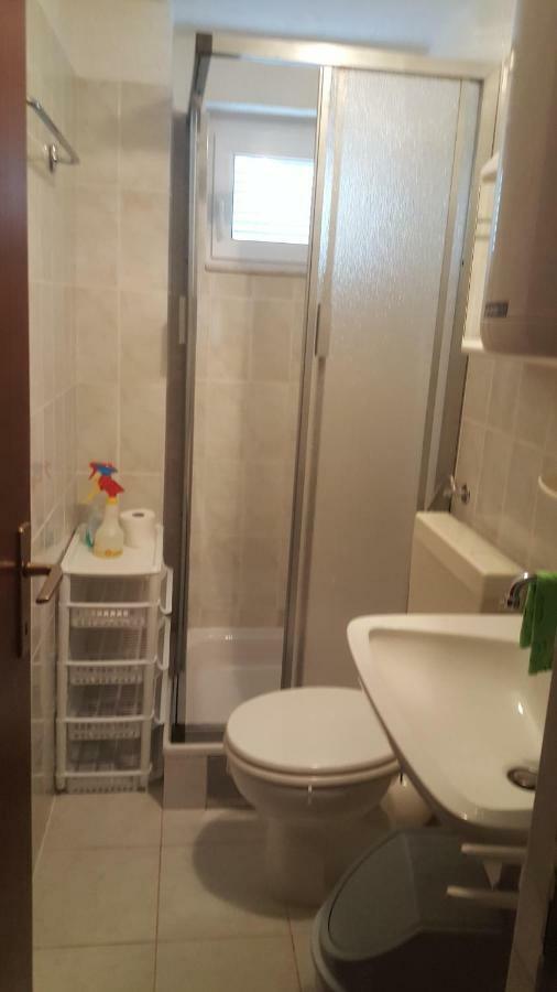 Apartman Zahira Karlobag Exteriér fotografie