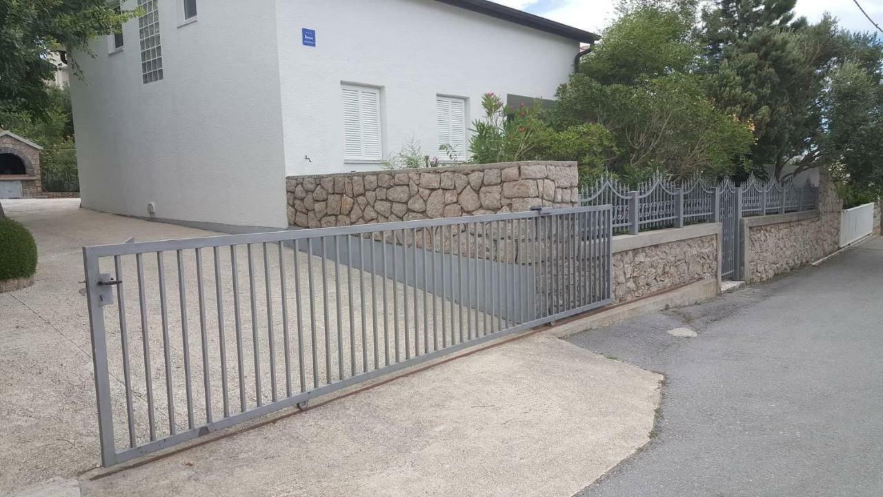 Apartman Zahira Karlobag Exteriér fotografie